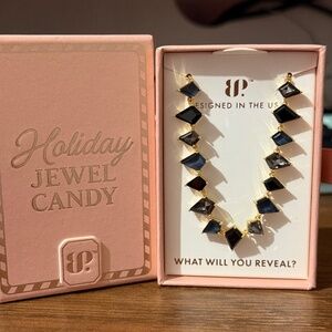 Jewel candy "This Bling Bites Back in Luxe Licorice"